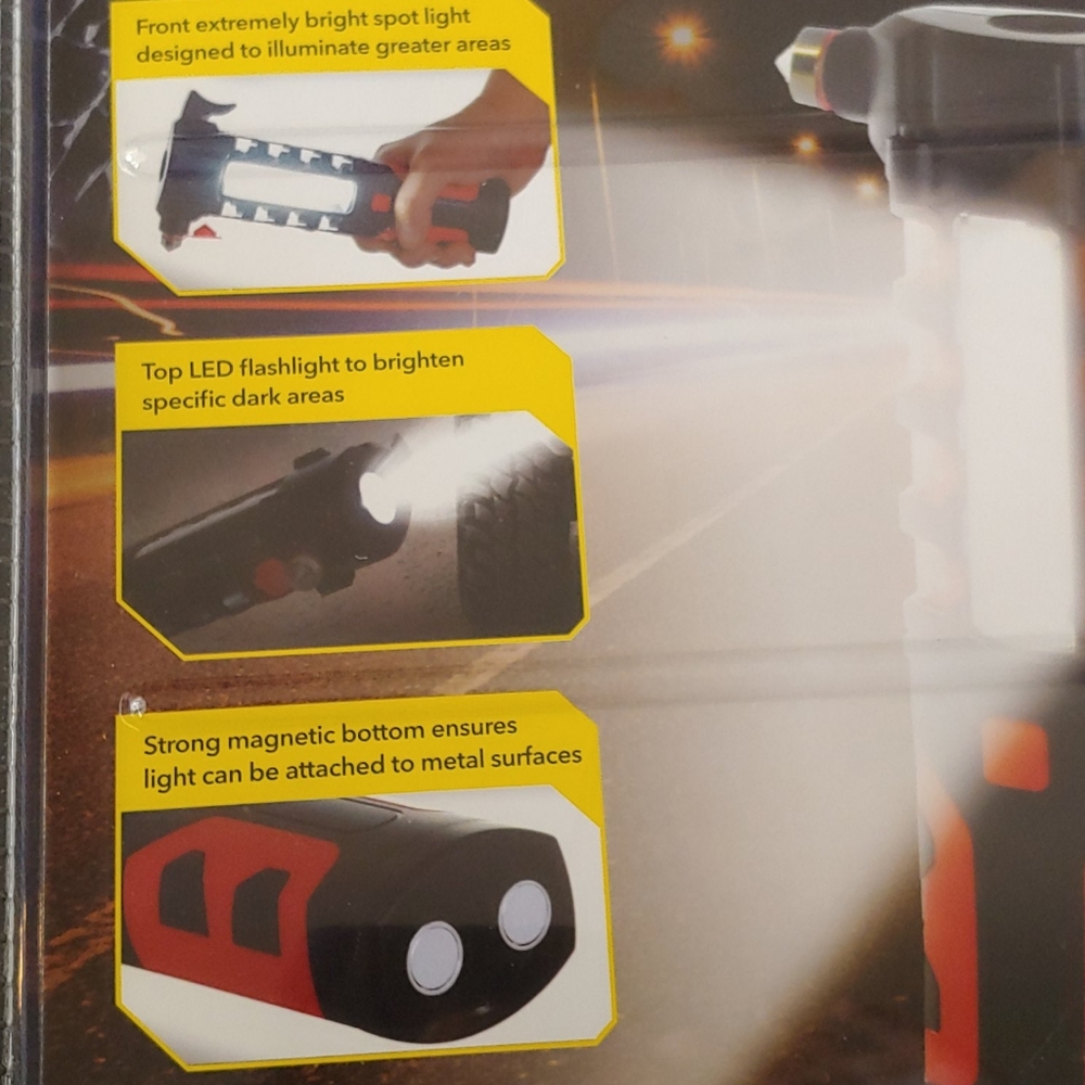 Multi-Function Emergency Light/Hammer - Picture 2 of 8